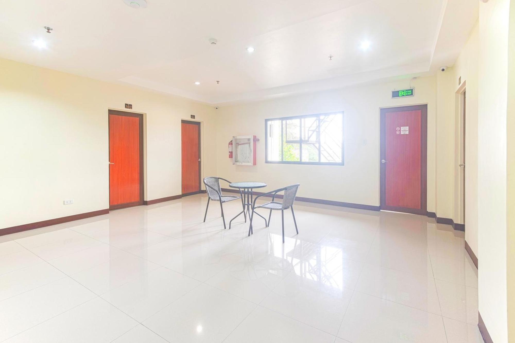 Oyo 567 Blue Horizon Hostel Dumaguete City Экстерьер фото